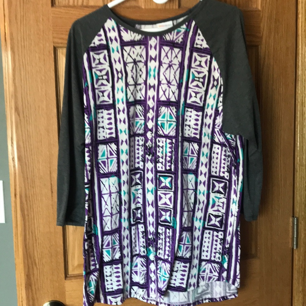 3/4 sleeve pattern top